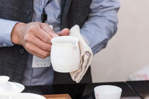 Cultural Beverage Preparation in Guangzhou, China: The Art of Cloth Scrubbing