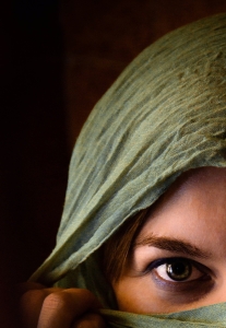 Mysterious Beauty: A Glimpse into the Enchanting World of Scarf-Adorned Women Models