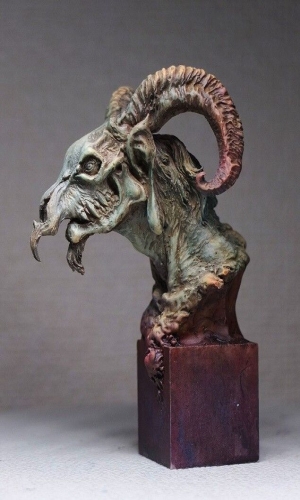 Mythical Ram Sculpture: A Blend of Fantasy and Artistry